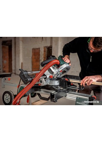 Торцовочная пила Metabo KGS 254 M 613254000